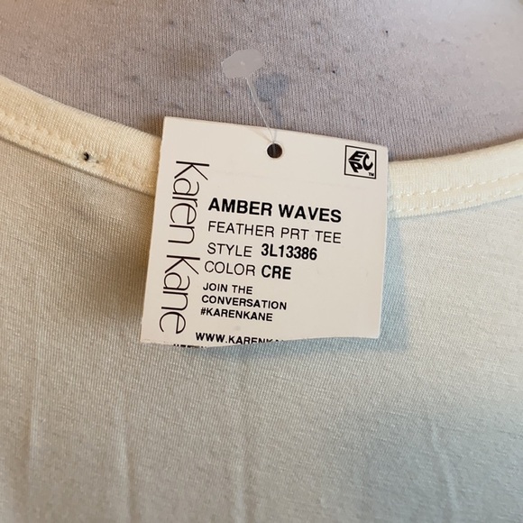 Karen Kane Amber Waves Feather Print Tee - Picture 7 of 10